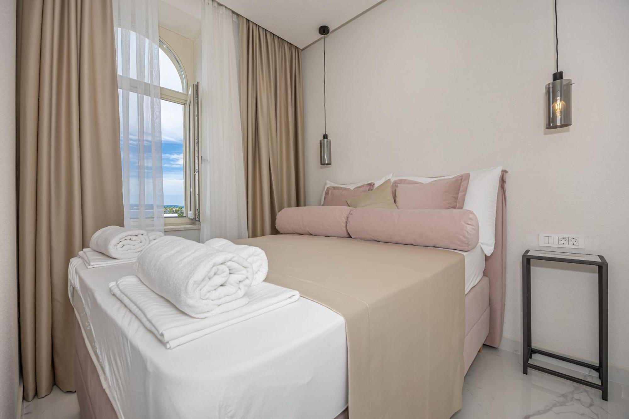 Villa Vita Luxury Apartments Crikvenica Eksteriør billede