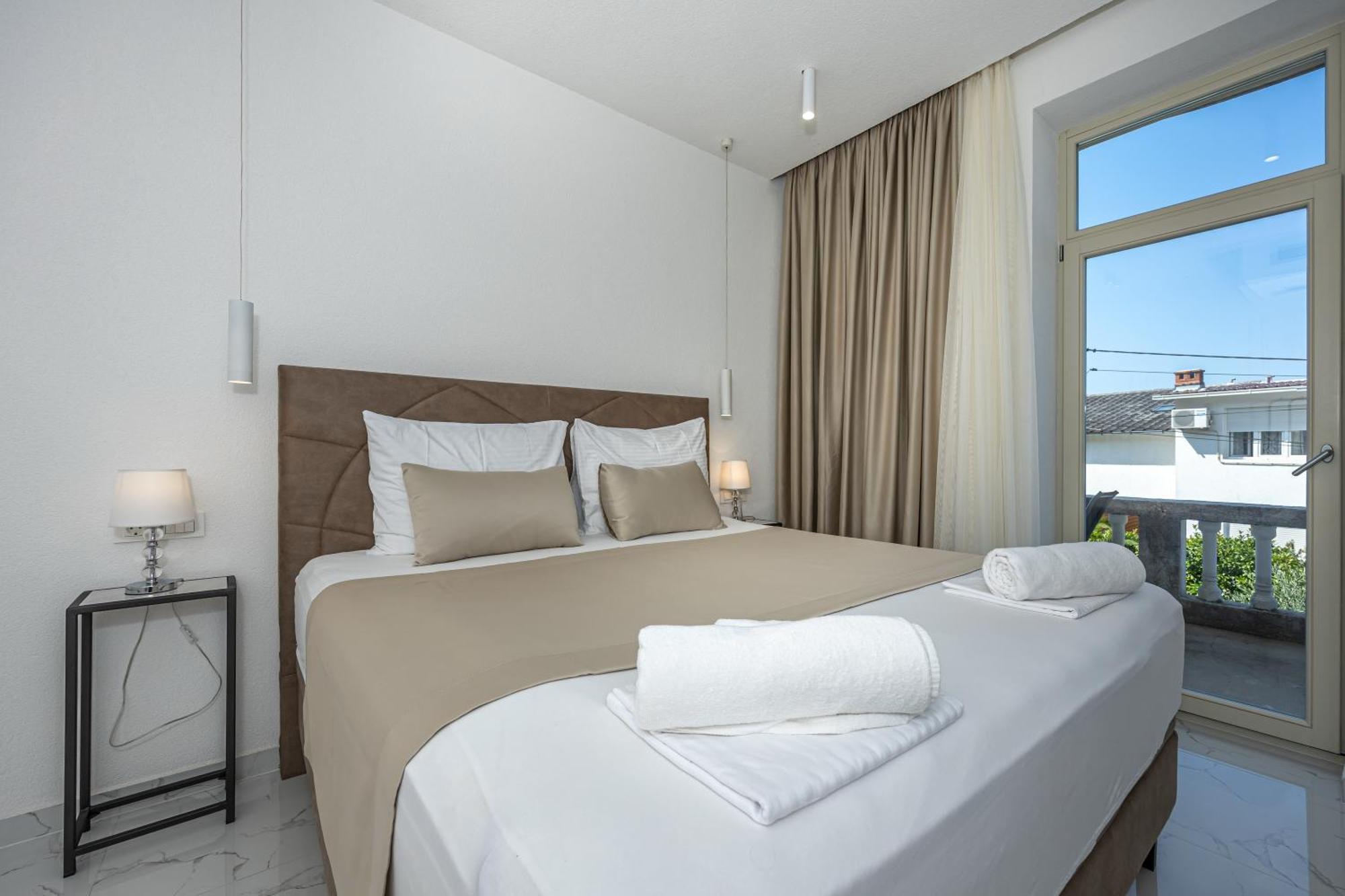 Villa Vita Luxury Apartments Crikvenica Eksteriør billede